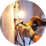 Quais são os benefícios de contratar uma empresa de eletricista em vez de um eletricista autônomo em São Bernardo do Campo?